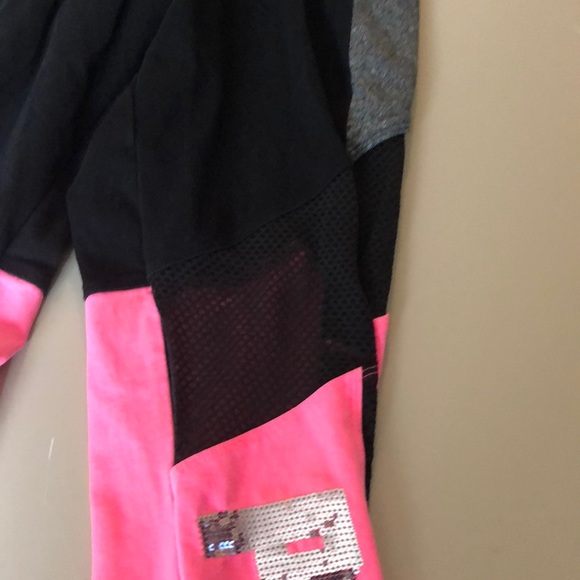 Victoria secret knockout gym leggings - Picture 4 of 5